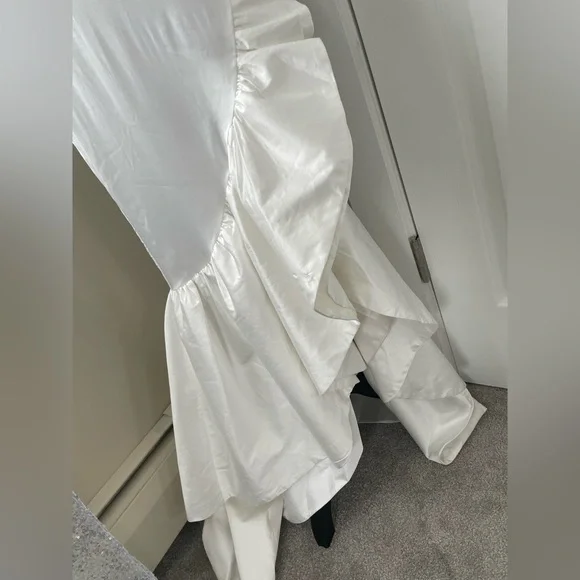 Reception Dress - Picture 11 of 12